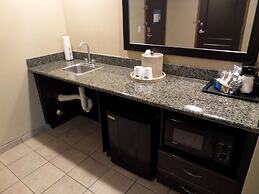 Hampton Inn & Suites Bakersfield/Hwy 58, CA