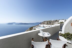 Caldera's Dolphin Suites