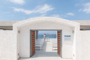 Caldera's Dolphin Suites