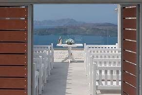 Caldera's Dolphin Suites