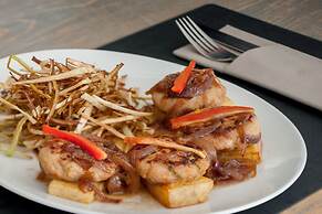 Caldera's Dolphin Suites