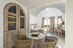 Caldera's Dolphin Suites