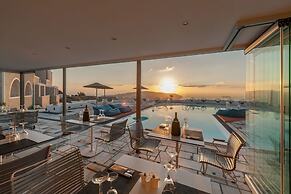 Caldera's Dolphin Suites