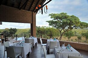 Zwahili Game Lodge & Spa