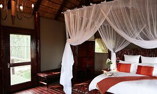 Zwahili Game Lodge & Spa