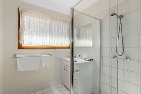 Dolphin Sands Holiday Villas