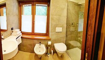 Chalet Alpina Hotel & Apartments