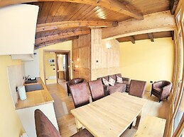 Chalet Alpina Hotel & Apartments