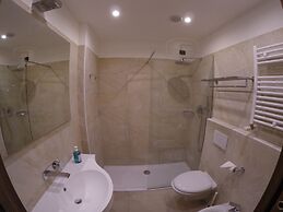 Chalet Alpina Hotel & Apartments