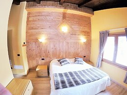 Chalet Alpina Hotel & Apartments