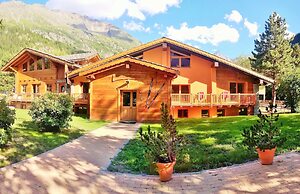 Chalet Alpina Hotel & Apartments