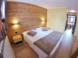 Chalet Alpina Hotel & Apartments