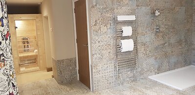 Grange Boutique Hotel