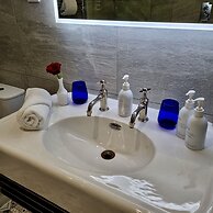 Grange Boutique Hotel