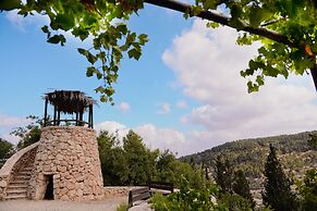 Logos hotel in Yad Hashmona