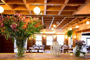 Logos hotel in Yad Hashmona