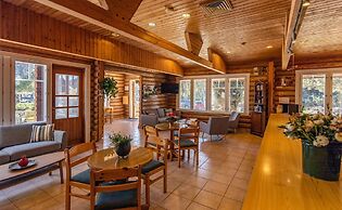 Logos hotel in Yad Hashmona