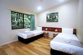 Chambers Wildlife Rainforest Lodges