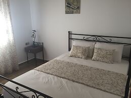 Anastasia Studios, Apartments & Suites