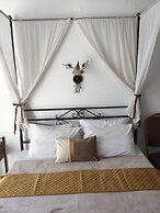 Anastasia Studios, Apartments & Suites