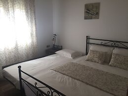 Anastasia Studios, Apartments & Suites