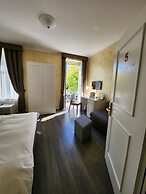 Hotel Millennium
