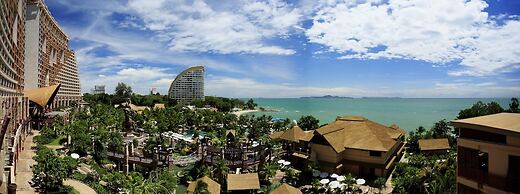 Centara Grand Mirage Beach Resort Pattaya
