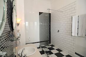 Abbey Manor Luxury Guesthouse