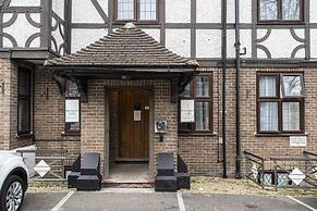 Barrington Lodge Hotel