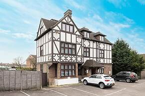 Barrington Lodge Hotel