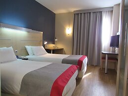 Holiday Inn Express Barcelona - Sant Cugat by IHG
