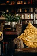 Hlosi Game Lodge - Amakhala Game Reserve