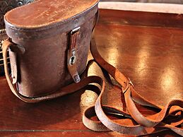 Hlosi Game Lodge - Amakhala Game Reserve