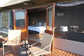 Hlosi Game Lodge - Amakhala Game Reserve