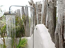 Hlosi Game Lodge - Amakhala Game Reserve