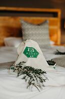 Hlosi Game Lodge - Amakhala Game Reserve