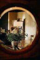 Hlosi Game Lodge - Amakhala Game Reserve