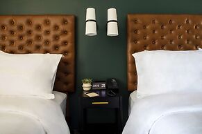 The Lloyd Stamford, Tapestry Collection by Hilton