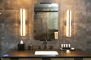 The Lloyd Stamford, Tapestry Collection by Hilton