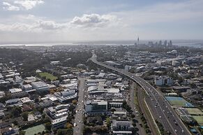 Tudor Court Motor Lodge