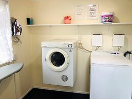 Tudor Court Motor Lodge