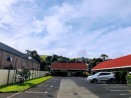 Tudor Court Motor Lodge