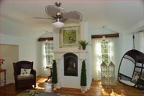 The Connecticut River Valley Inn