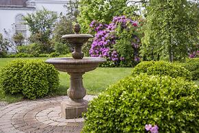 The Connecticut River Valley Inn