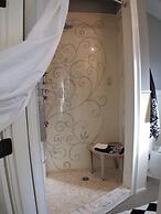 The Connecticut River Valley Inn