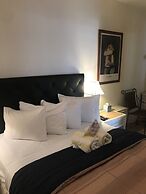 New Orleans House - Gay Men Adult Resort