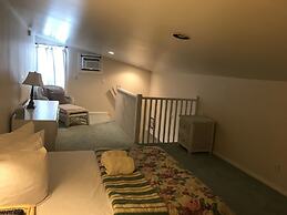 New Orleans House - Gay Men Adult Resort