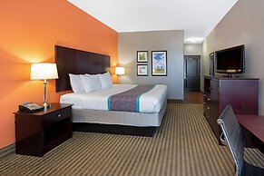 La Quinta Inn & Suites by Wyndham Houston Bush Intl Airpt E