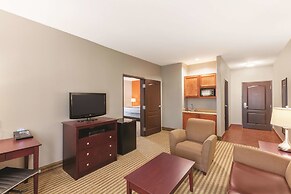 La Quinta Inn & Suites by Wyndham Houston Bush Intl Airpt E