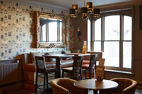 King's Head Hotel by Greene King Inns